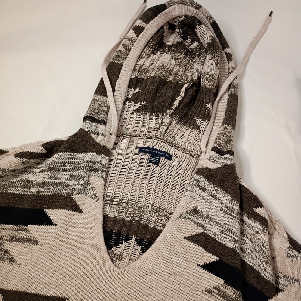 American Eagle Sweater Womens Medium Pullover Southwest Aztec Geometric Hooded - Picture 5 of 8